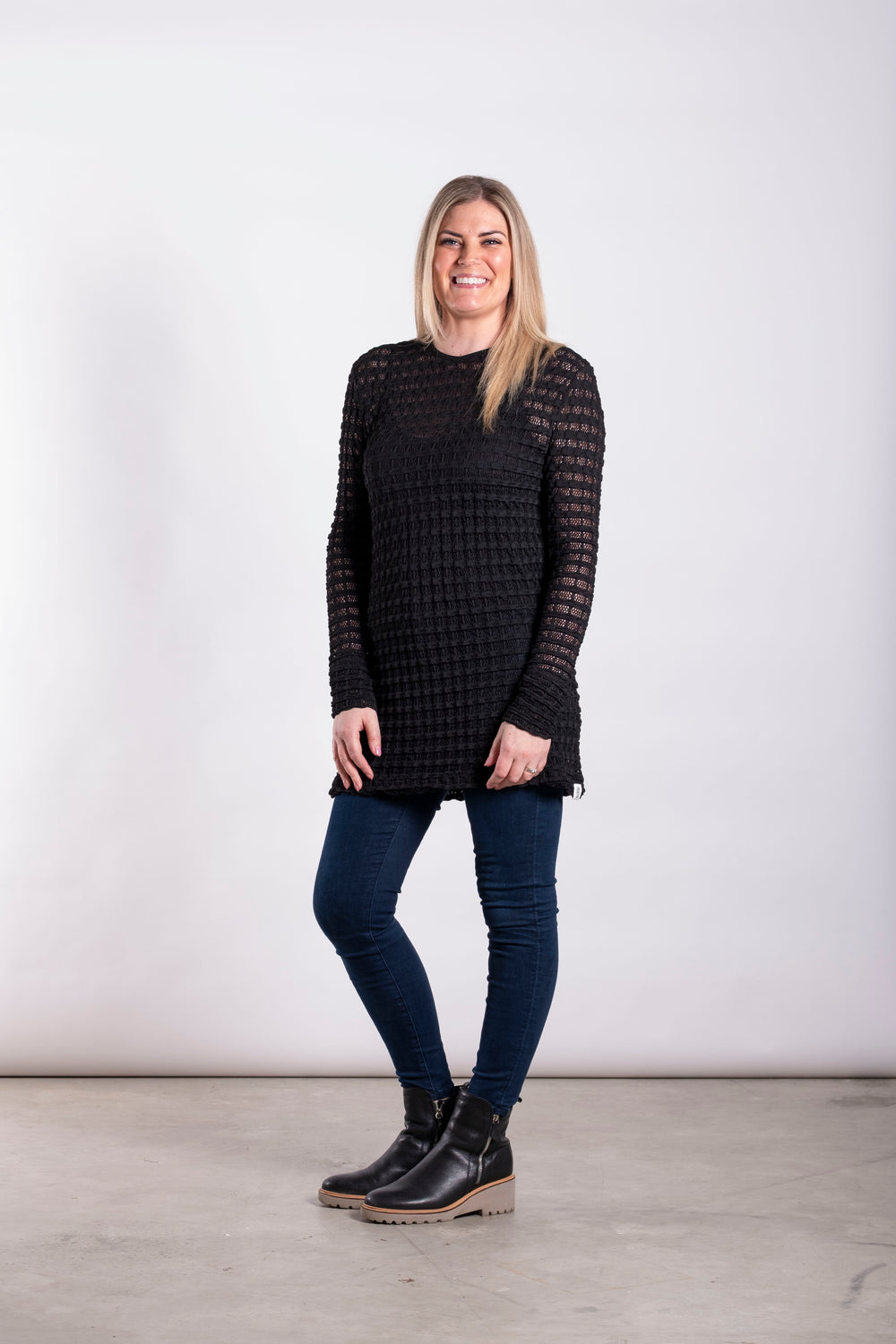 Leese Rogers photographed on a Deeanne Hobbs clothing shoot